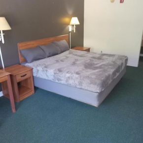 Hotel 2 Double Beds Hotel Studio 212 & Hot Tub